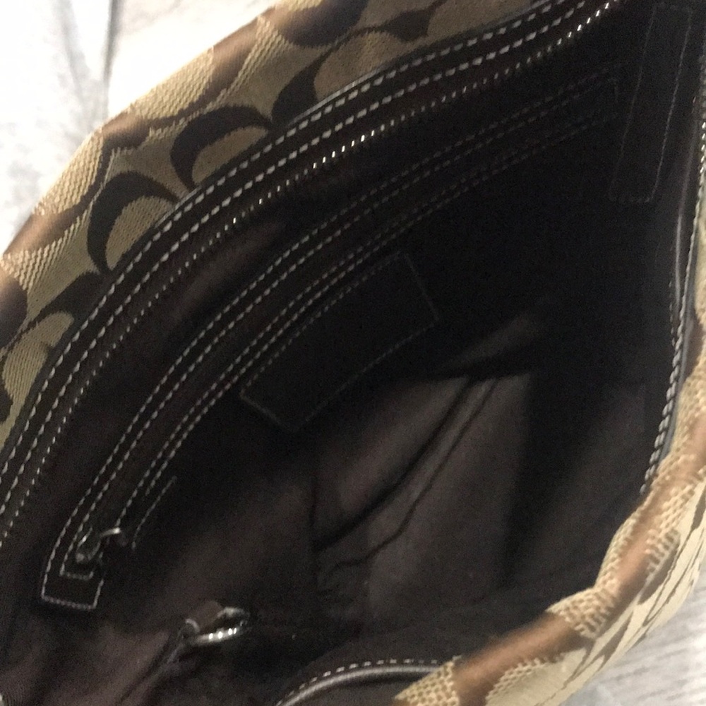Coach Purse - Picture 7 of 8